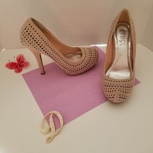 Rouge Helium Mesh Pump Heel 💎 Size 7